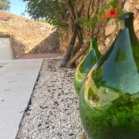 La Calade Masmolene Nyaraló